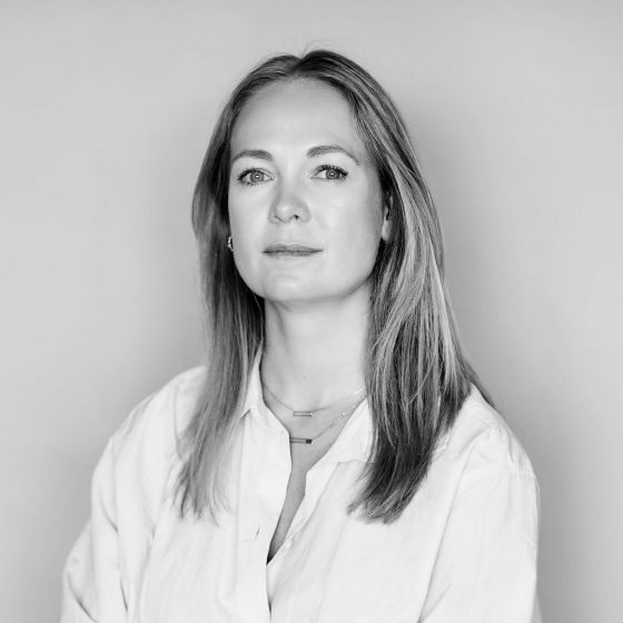 Examplery portrait of an artist.